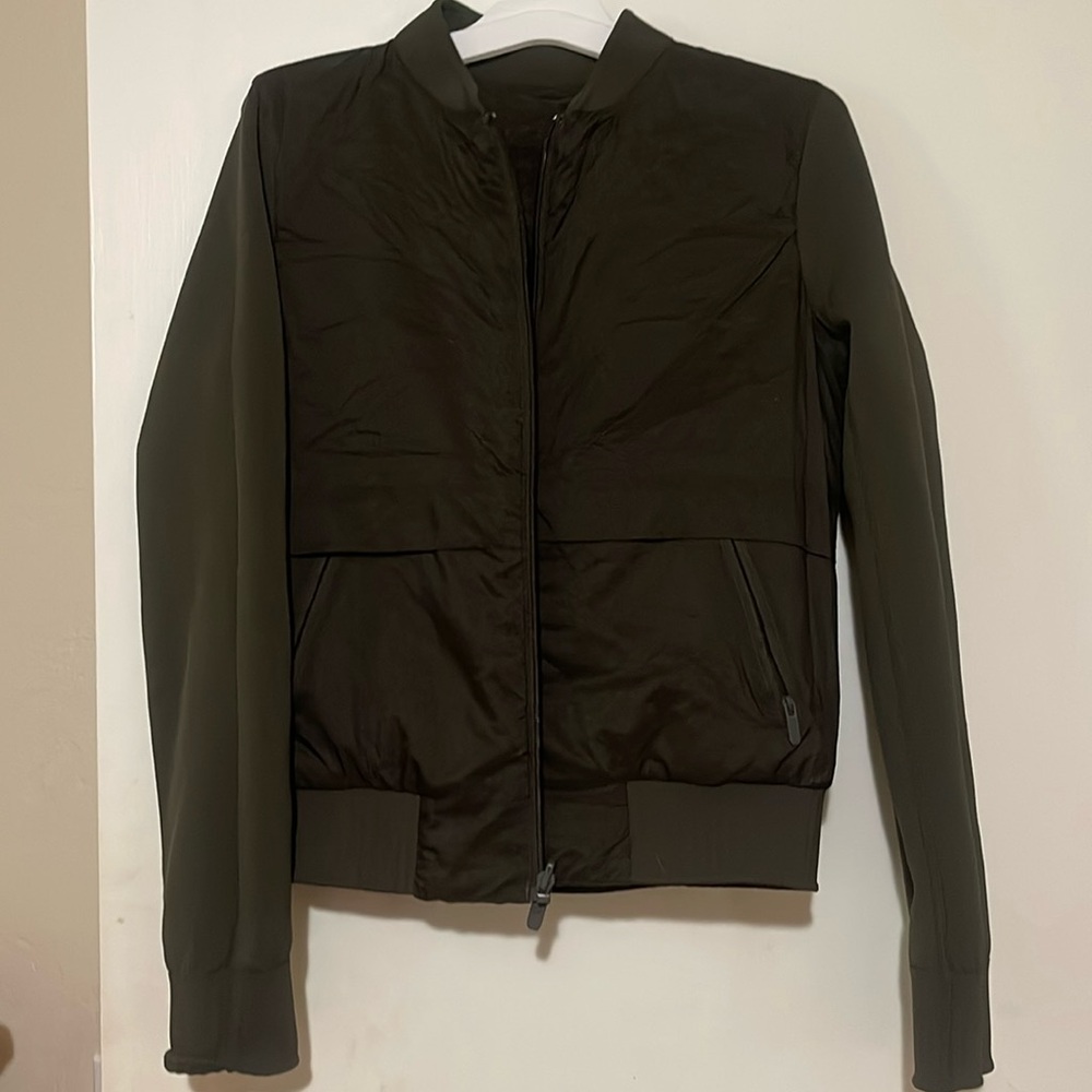 Lululemon bomber jacket size 4